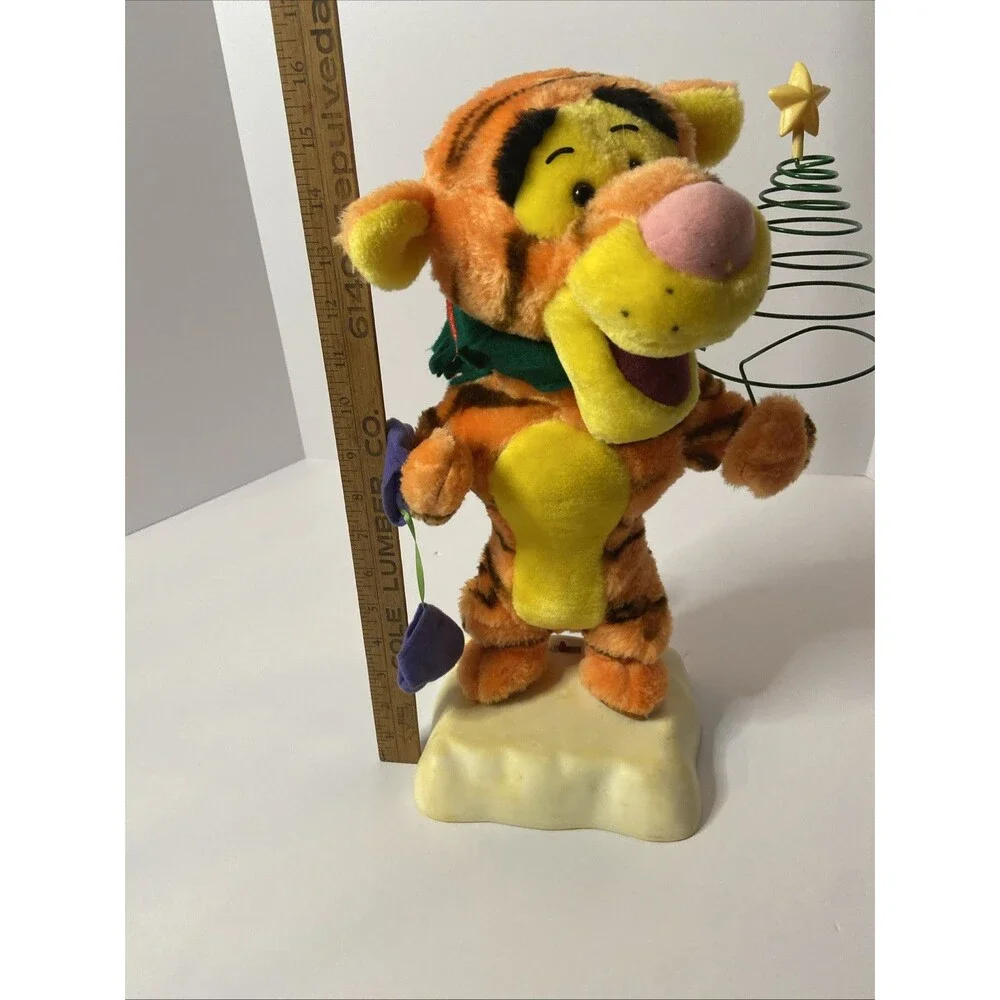 Disney Telco Motion-ette TIGGER w/ CHRISTMAS TREE Animated 17